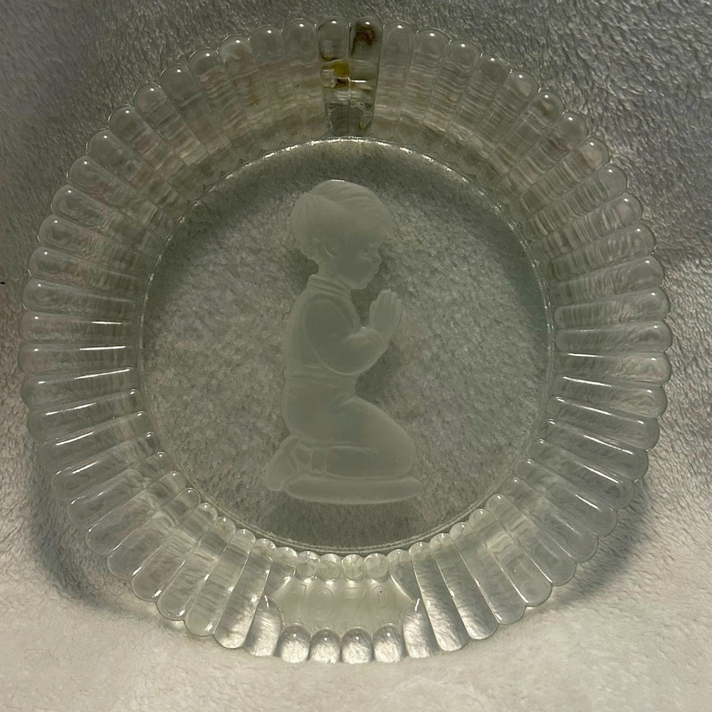 Goebel crystal display dish